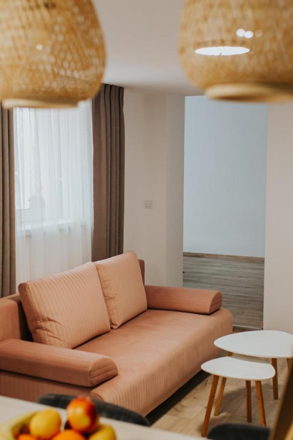 Regim Hotelier Lotusul Verde 오라데아 외부 사진
